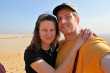 Jawel: Anke en Koen vóór de piramides 